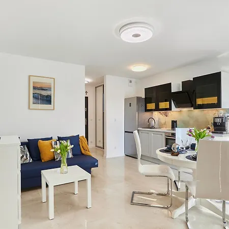 Golden Hour Apartments- Plac Slowianski 43 Daire