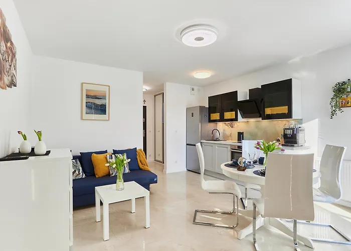 Golden Hour Apartments- Plac Slowianski 43 شقة